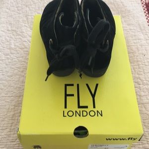 Black booties oil suede